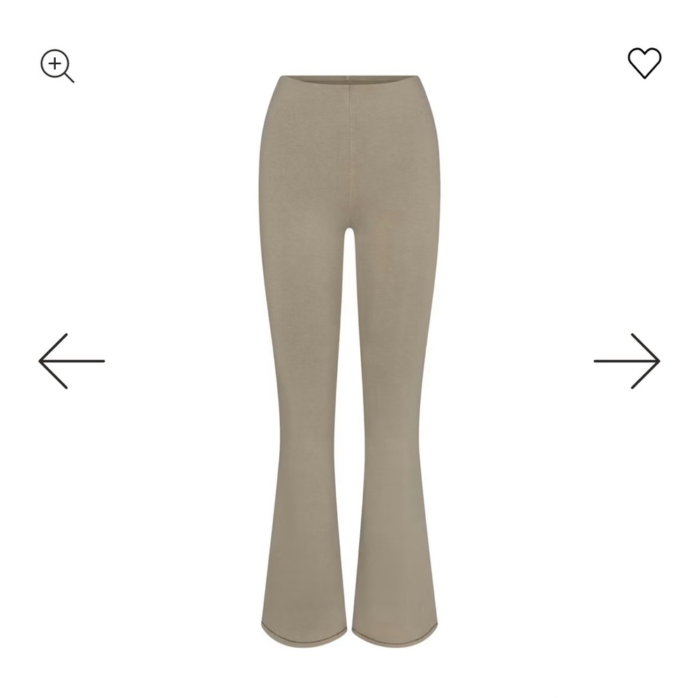 SKIMS NWT Outdoor High Waisted Flare Legging